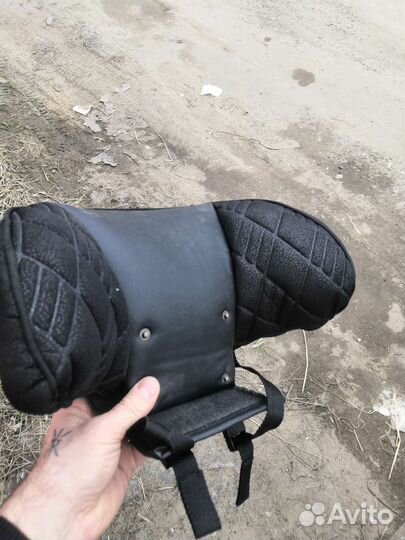 Подголовник в машину