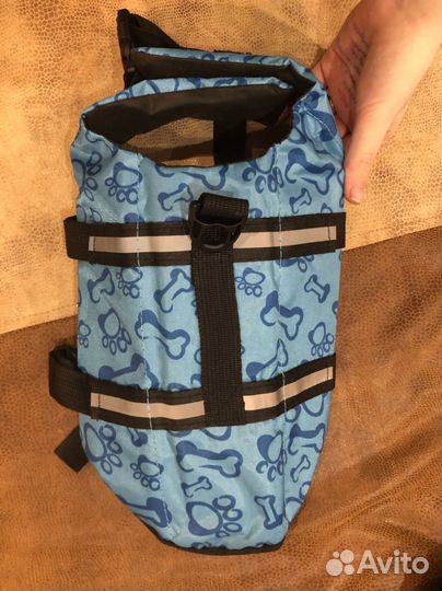 Плавательный жилет для животных