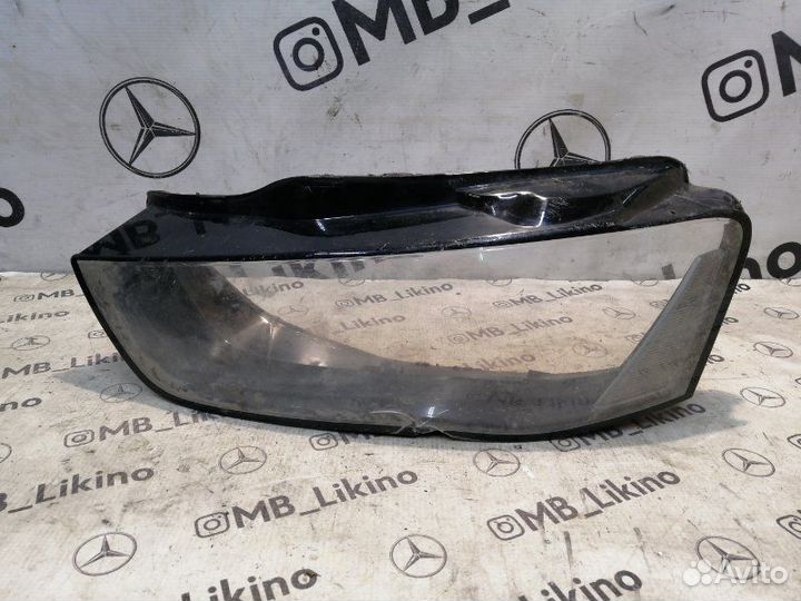 Стекло фары левое Audi A4 B8