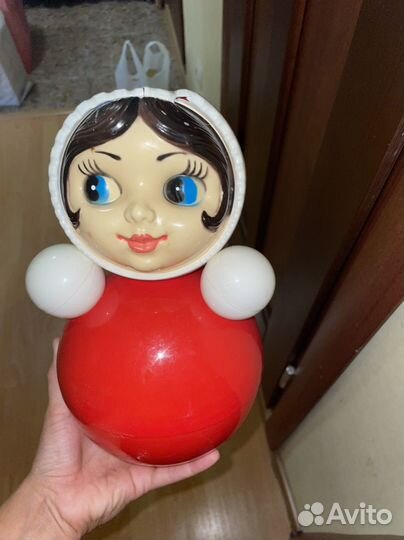 Игрушка неваляшка