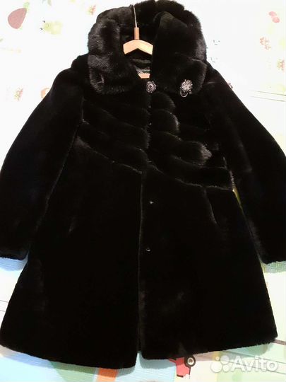 Шуба мутоновая с капюшоном
