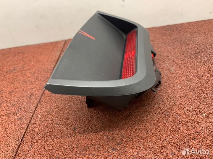 Стоп-сигнал Renault Logan 2 L8 K7M812 1.6 2019