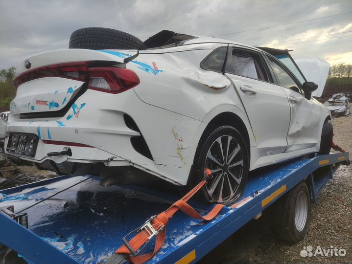 В разборе Kia K5 2022г пробег 41т.км