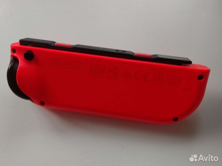 Контроллер Joy-Con правый Nintendo Switch