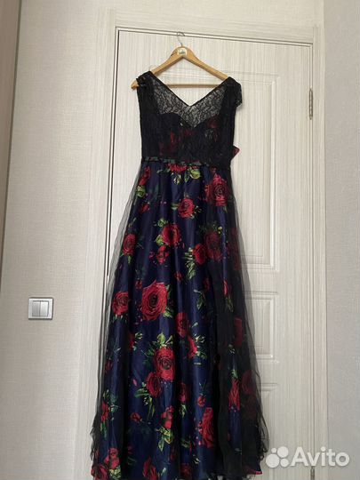 Вечернее платье
