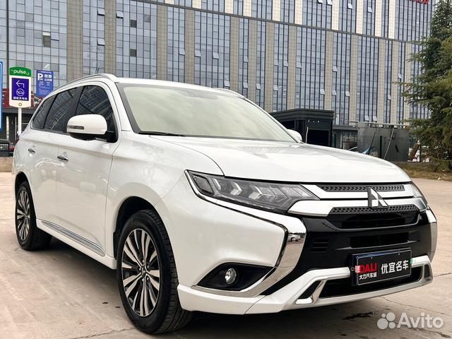 Mitsubishi Outlander 2.4 CVT, 2021, 27 000 км