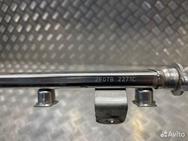 Топливная рампа Kia Rio 3