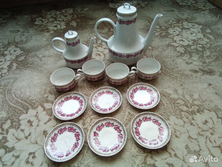 Сервиз henneberg porzellan 1777 GDR 12 предметов