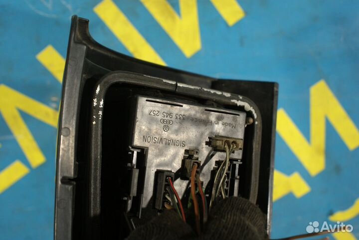 Задний левый фонарь универсал Volkswagen Passat B3