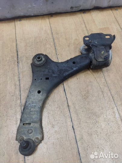 Рычаг подвески передний левый Ford Mondeo chbb