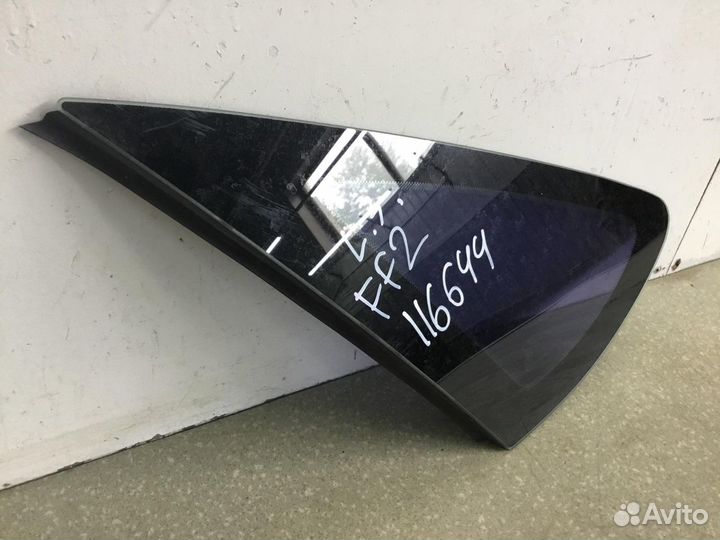 Стекло кузовное глухое левое Ford Focus II 2008-20