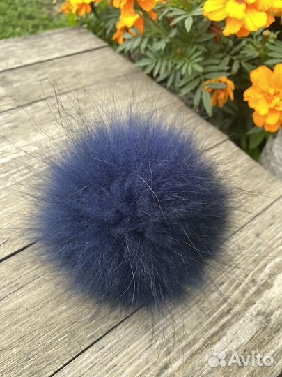 Меховые помпоны. Помпон