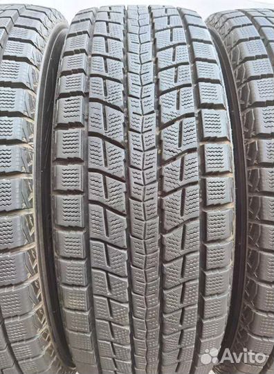 Dunlop Winter Maxx SJ8 215/60 R17 96Q