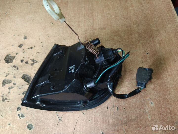 Киа Спортейдж 1 Поворотник передний правый