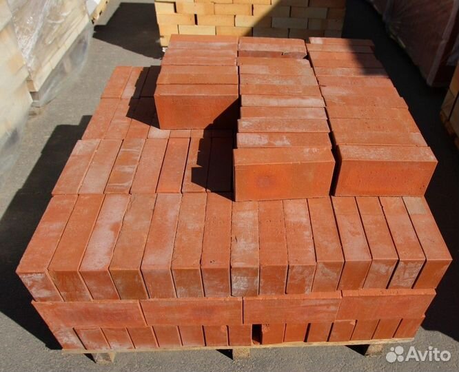 Кирпич красный