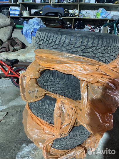 Nokian Tyres Hakkapeliitta 9 205/65 R16