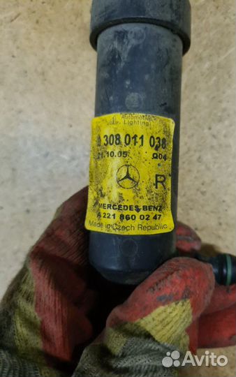 Форсунка омывателя фар правая Mercedes-Benz