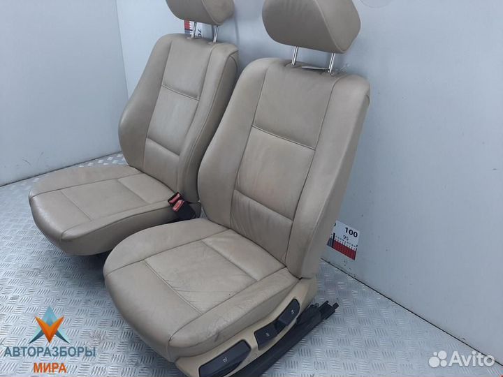 Салон (комплект сидений) BMW 3 E46 2002