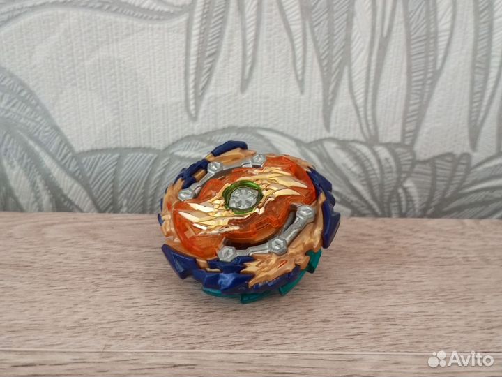 Волчки бейблейд