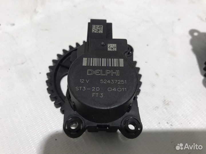 Моторчик заслонки печки