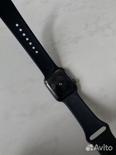Apple Watch SE 44мм
