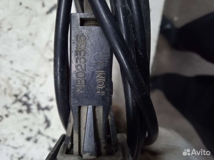 Трос лючка бензобака mitsubishi chariot grandis