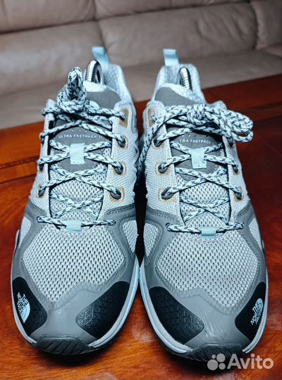 Кроссовки трекинговые north face