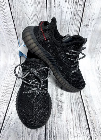Кроссовки Adidas Yeezy Boost 350 женские