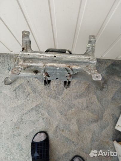 Кронштейн для спутниковый антенны