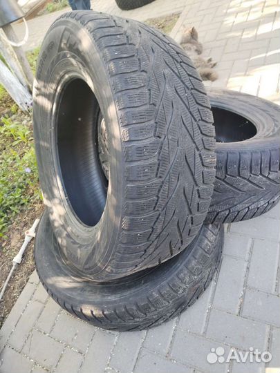 Nokian Tyres Hakkapeliitta R2 SUV 285/60 R18 116R