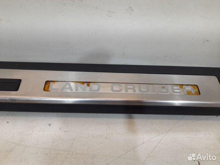 Накладка порога внутренняя передняя левая Toyota