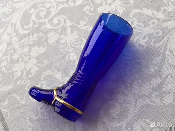 Бокал-ваза из голубого стекла сапожек