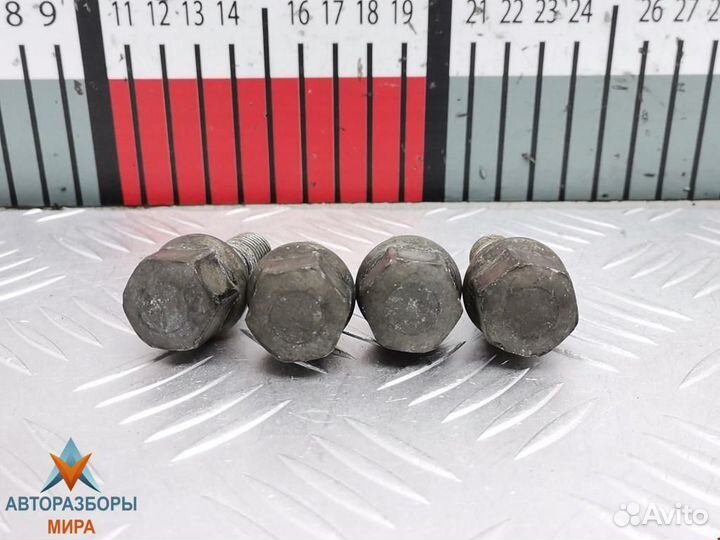 Болт колесный Nissan Micra 3 (K12) 2003