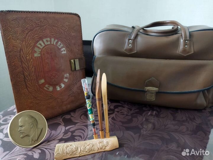 Набор СССР. Папка Олимпиада 80. Чемодан ссср.Ленин