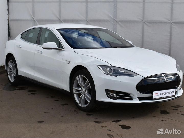 Tesla Model S 518 л.с. AT, 2015, 111 407 км