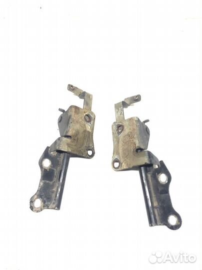 Петля капота Kia Spectra седан 1 2006