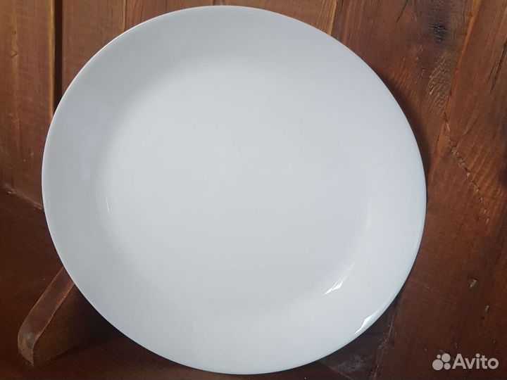 Тарелки IKEA белые
