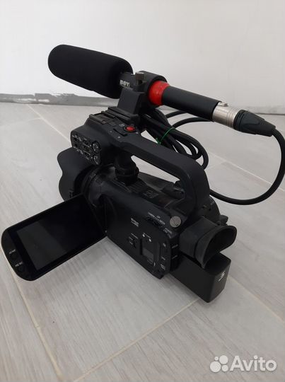 Видеокамера Canon XA 20