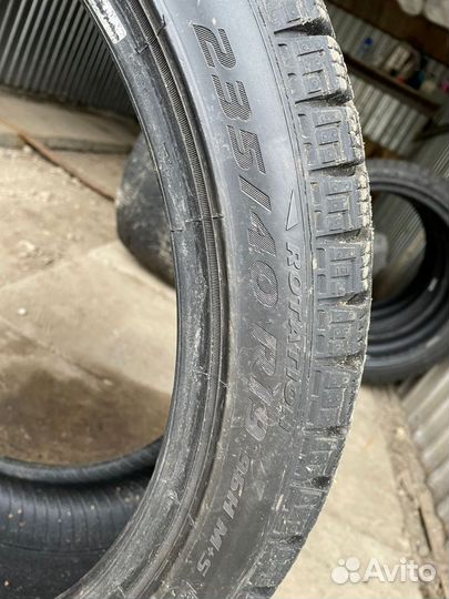 Pirelli Ice Zero 235/40 R19 96H