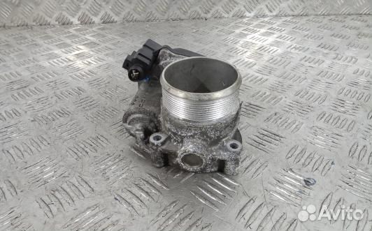 Дроссельная заслонка бензиновая audi A5 1 (2KR07CU