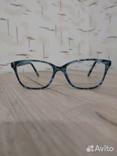 Очки для постоянного ношения с диоптриями -1,5; 0