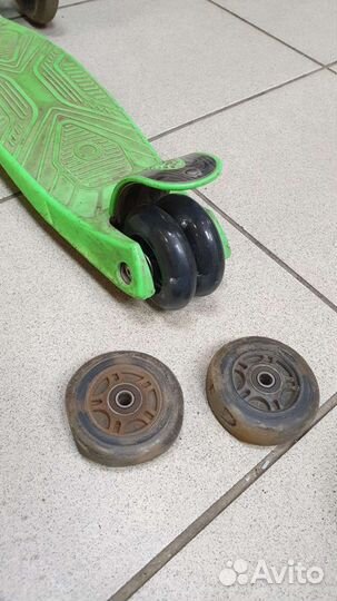 Колесо заднее светящееся для самоката scooter