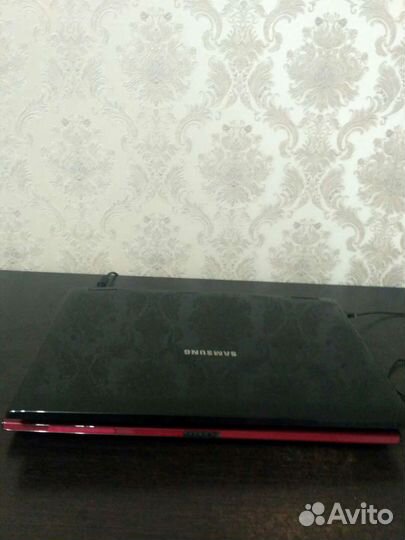 Samsung r710