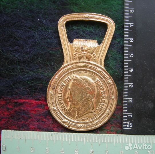 Открывалки бронзовая Наполеон и нога женская