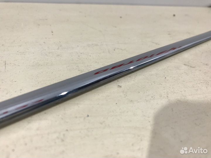 Молдинг двери передний левый Mercedes C200 W204