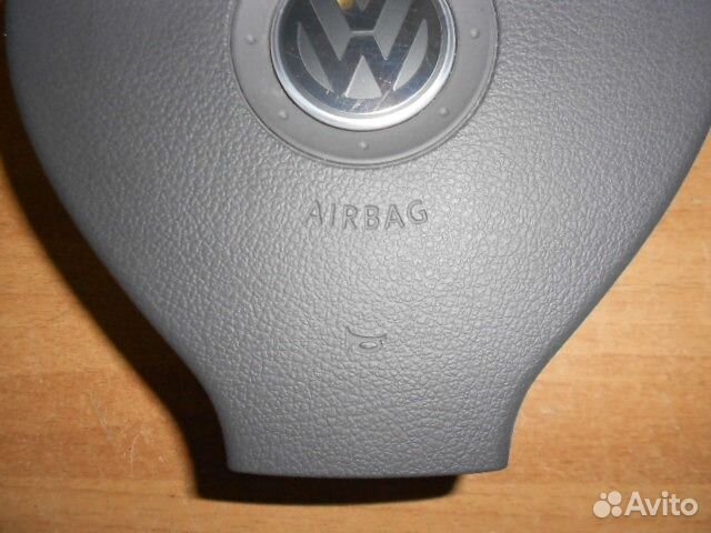 Крышка подушка безопасности водителя VW b6