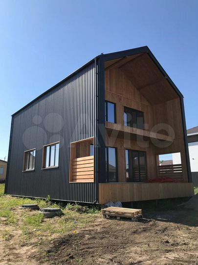 Коттедж 160 м² на участке 8 сот.