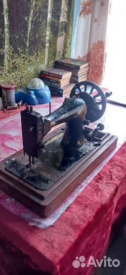 Швейная машинка the singer manico co