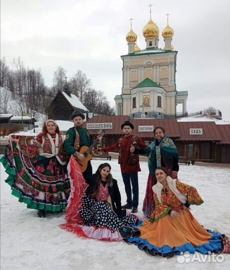 Цыгане на праздник - поющие,танцующие,играющие Пл