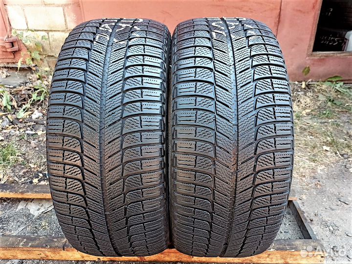 Michelin X-Ice XI3 245/45 R17 99H